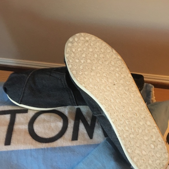 Navy Denim TOMS, Size 6 - Picture 3 of 3