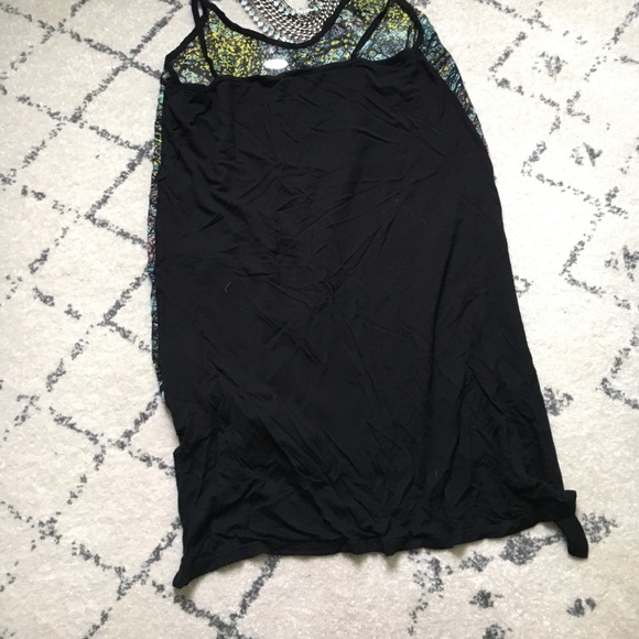 Chiffon Print Tunic Tank - Picture 4 of 4