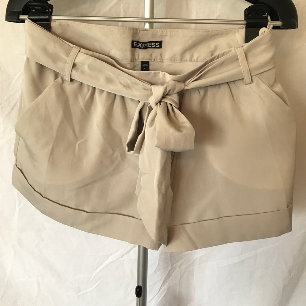 Express Shorts