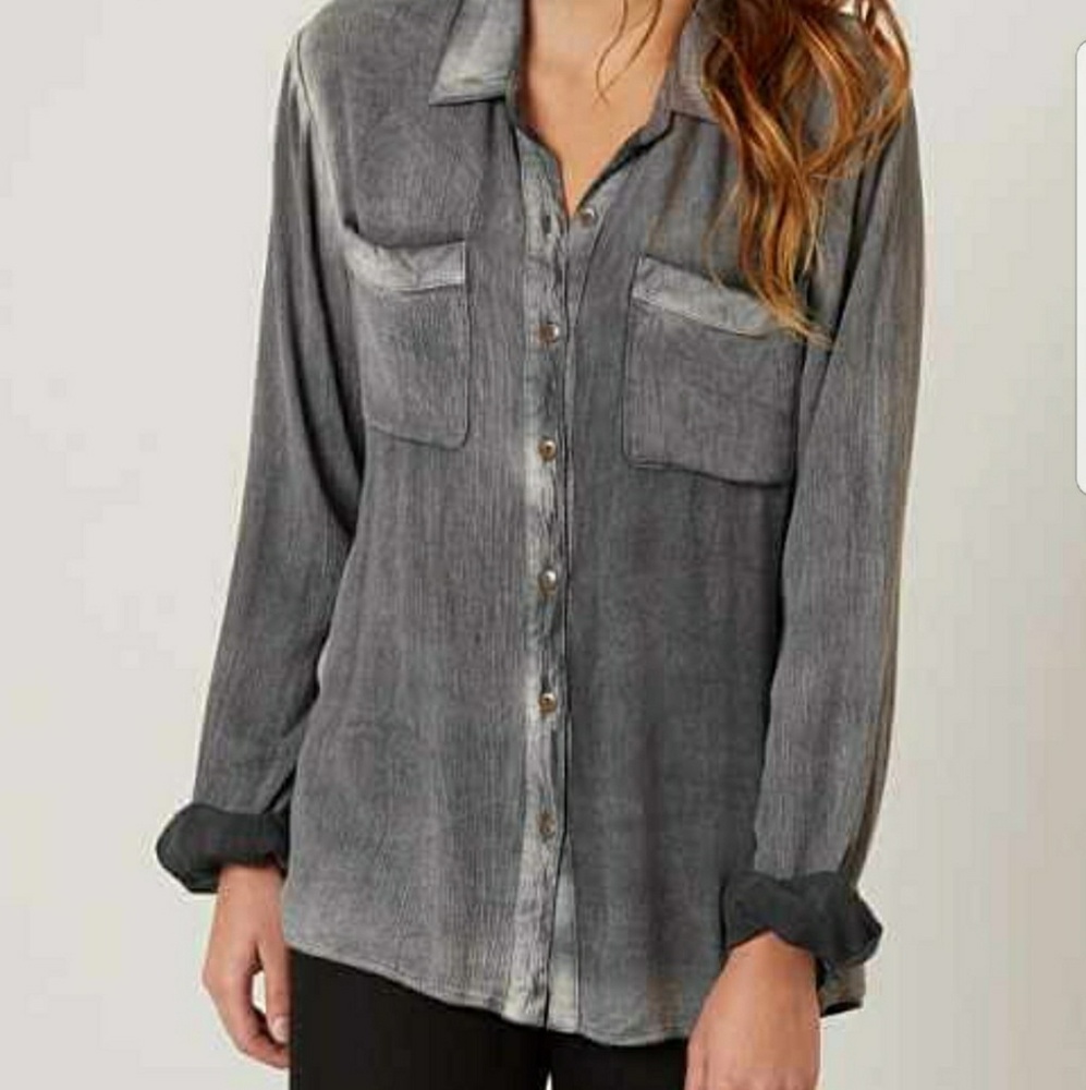 Gimmicks shirt from Buckle