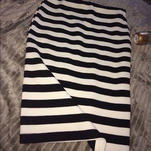 High waisted pencil skirt