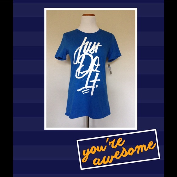 Nike Women's Just Do It Tee - Picture 1 of 4