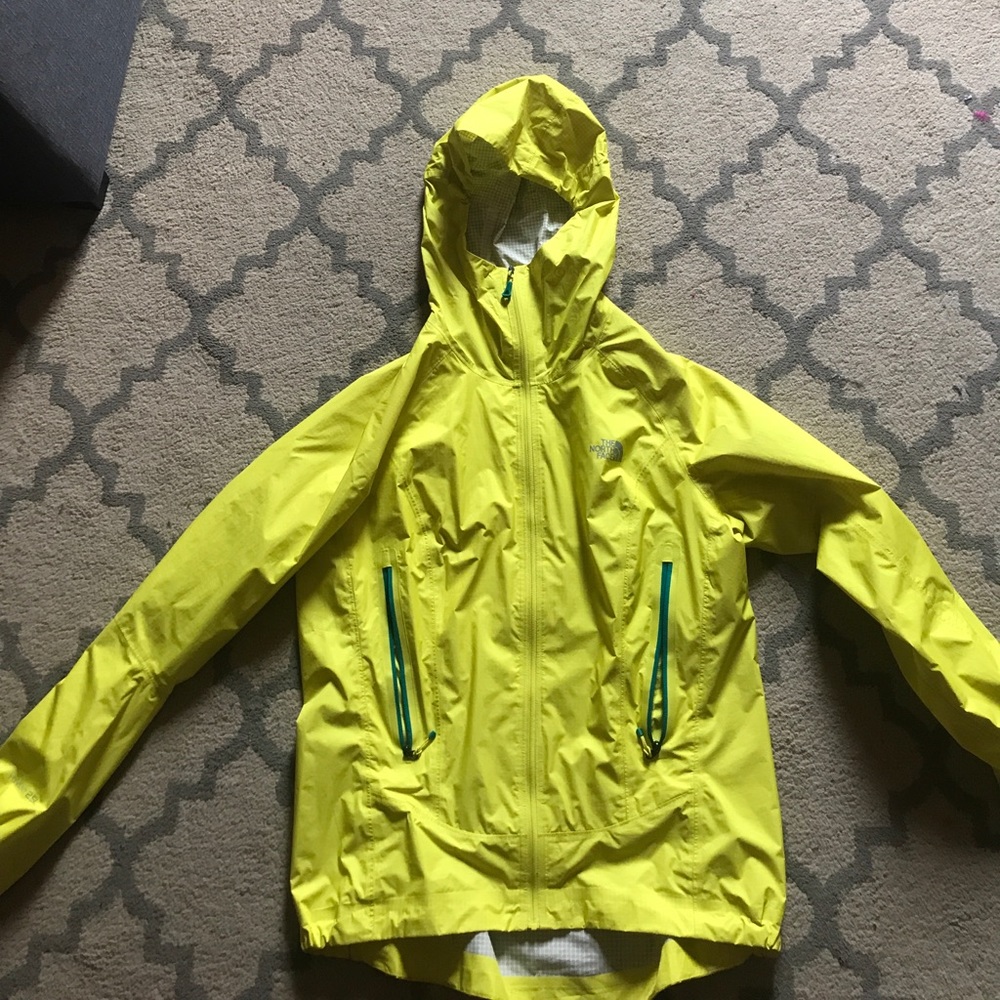 The North Face HyVent 2.5 L