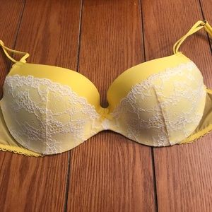 NWOT VS bra