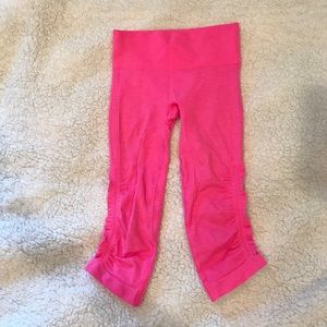Pink Lululemon "in the flow" crops size 2