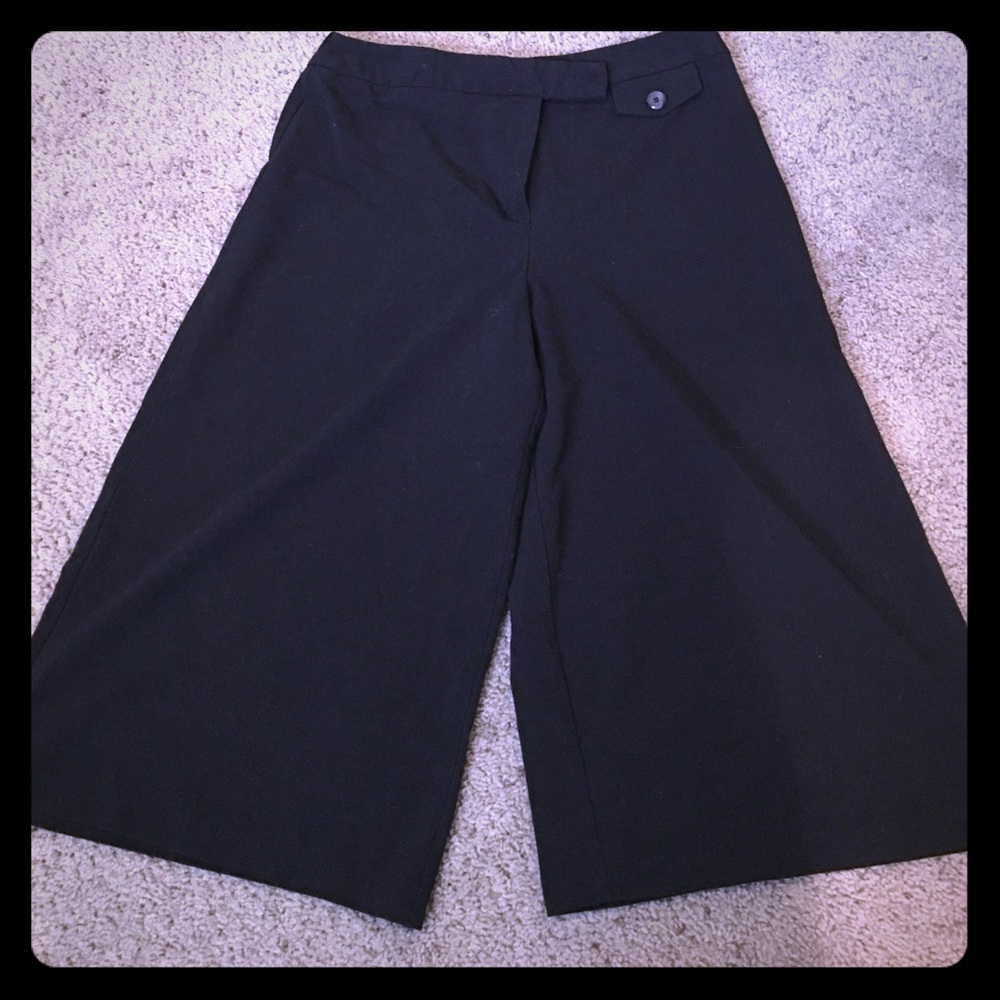 Women’s wide leg dress pantaloons