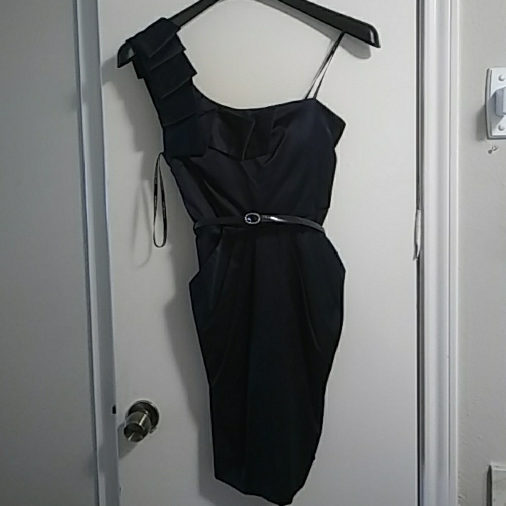 Navy satin dress w/belt