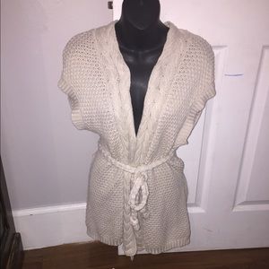 The limited short sleeve sweater