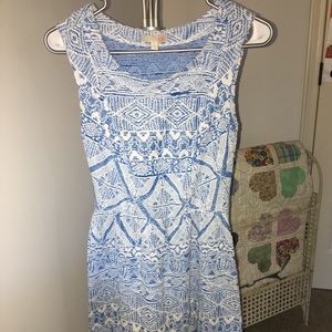 patterned blue and white dress