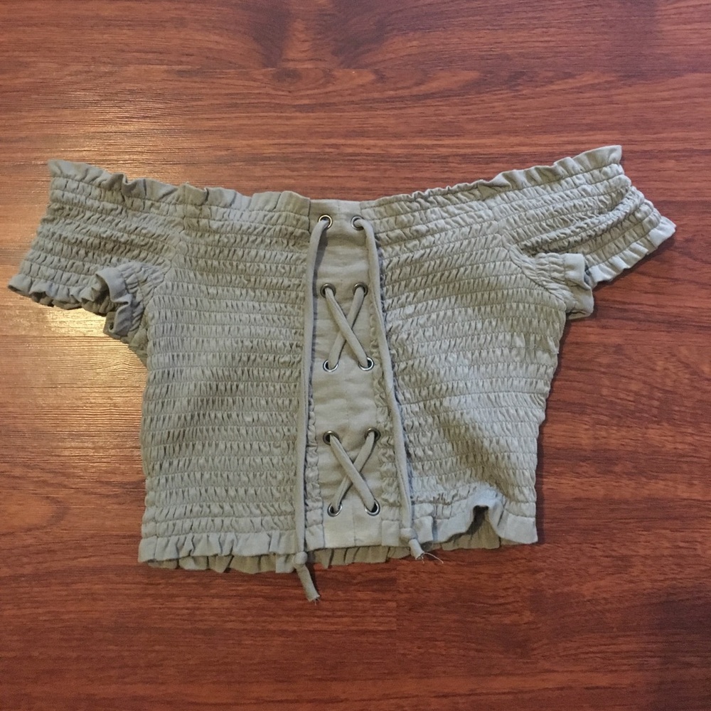 Crop top