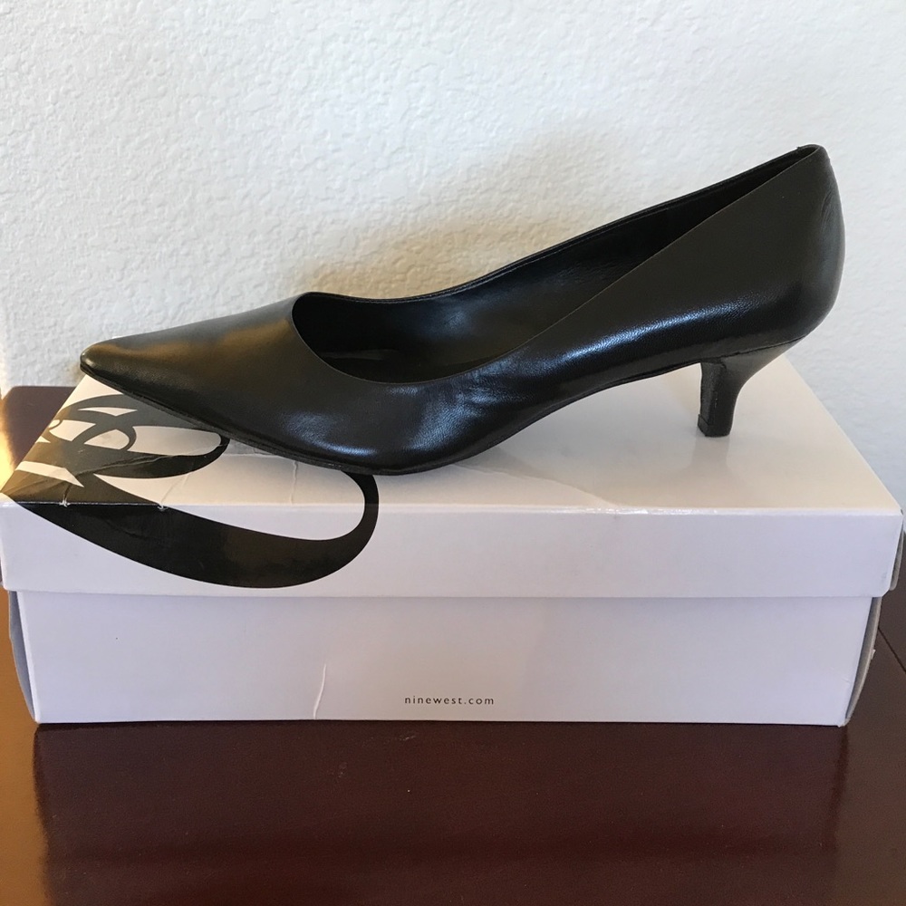 Nine West black Kitten heels