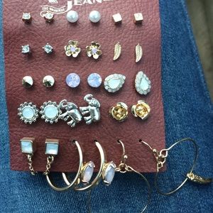 Arizona Jean Co. Earring Bundle
