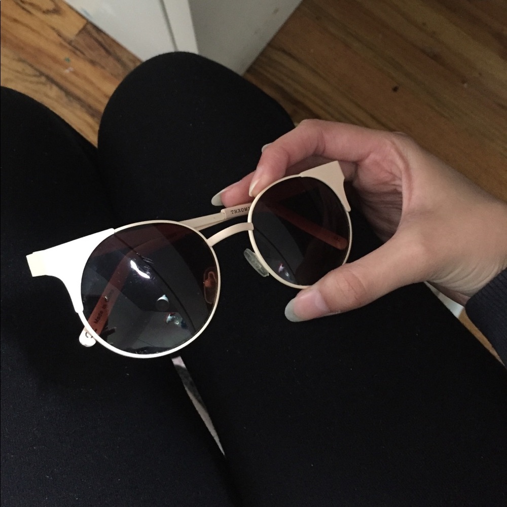 Peach tan sunglasses