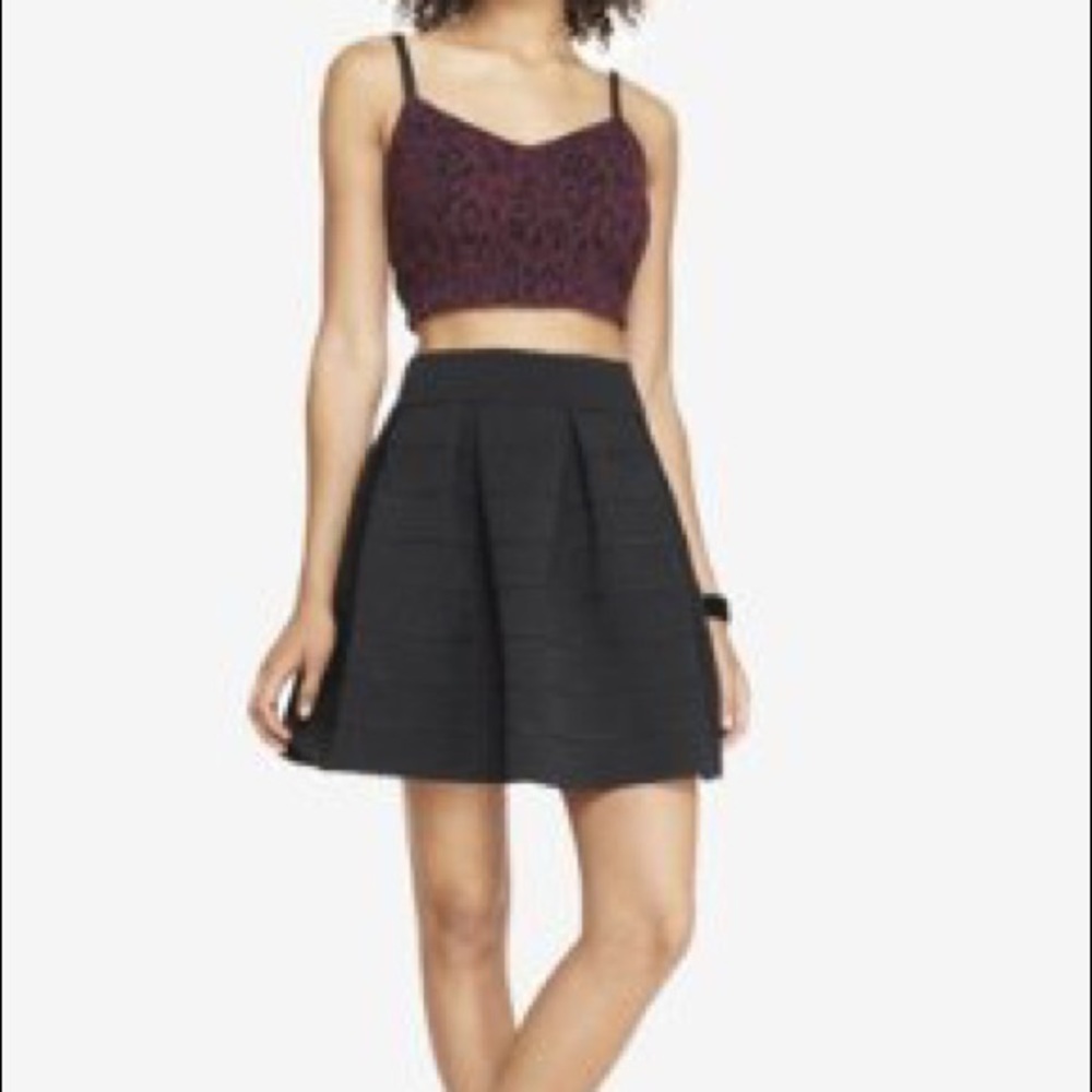 NWT Express High Waist Elastic Full Skirt