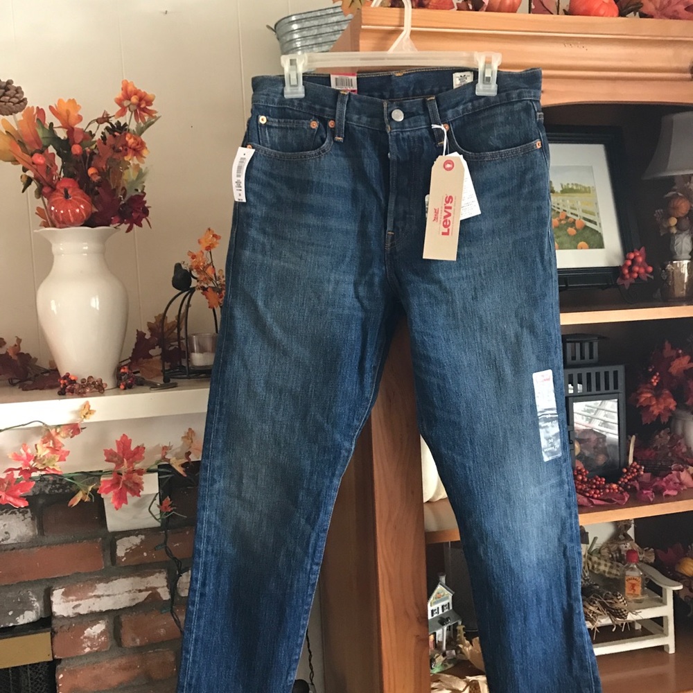 Levi Wedgie Jeans BRAND NEW WITH TAGS size 30