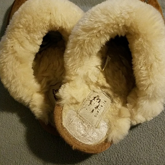Slippers - Picture 3 of 4