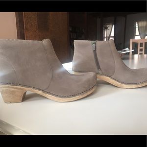 Brand new Dansko grey Suede Booties size 40
