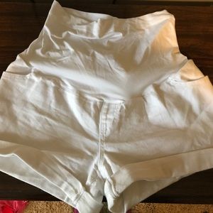 Liz Lange Maternity White Denim Shorts EUC