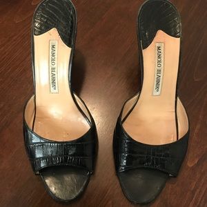 Manolo Blahnik Black Alligator Heels