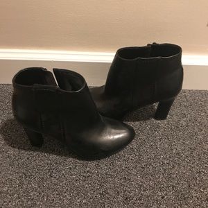 Heeled bootie