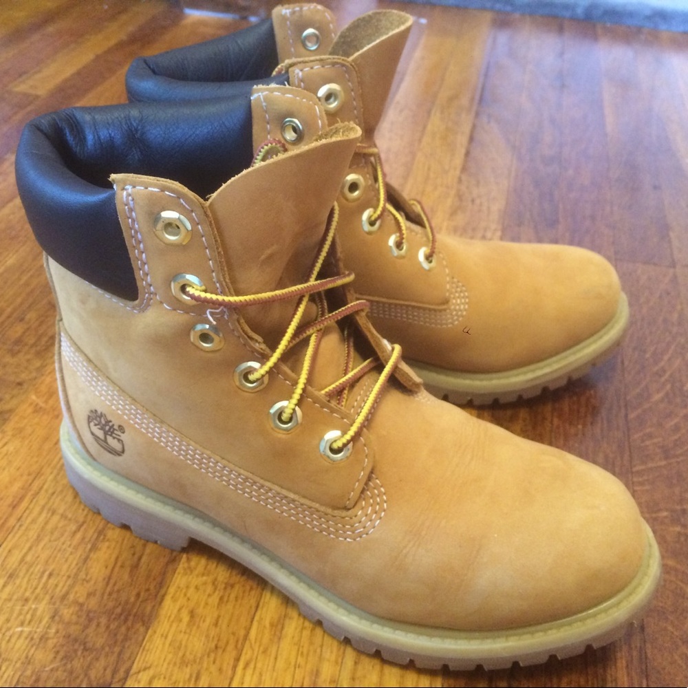 Like New Timberland Boots 7W