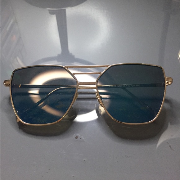 Sunglasses - Picture 1 of 2