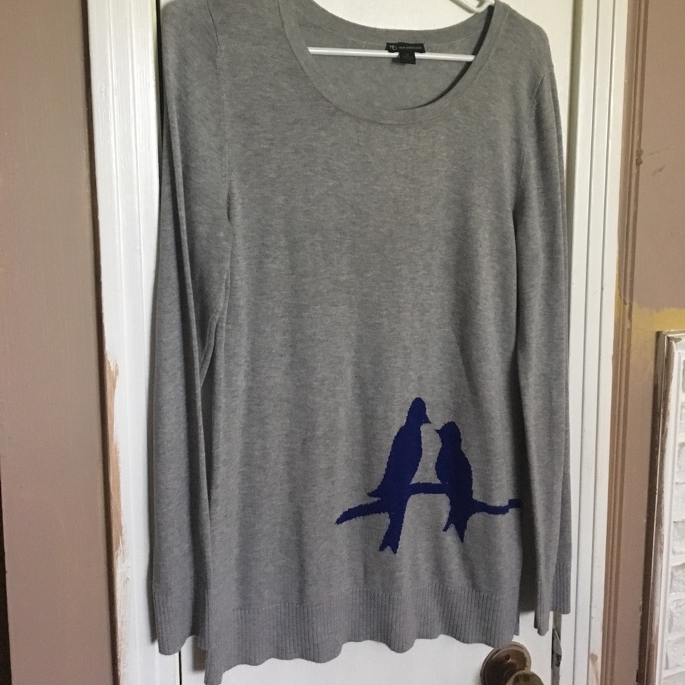So cute grey sweater