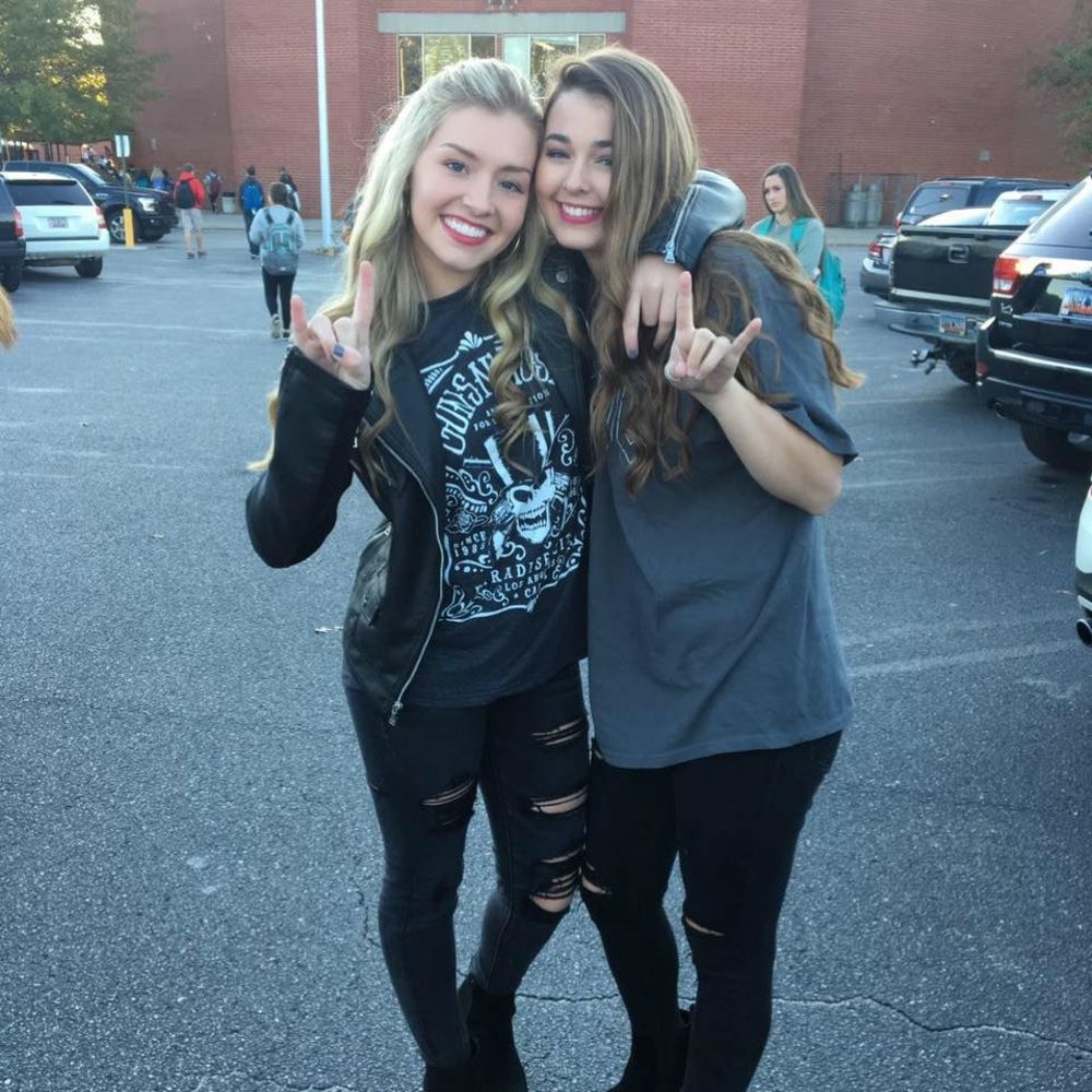 Meet your Posher, Macey