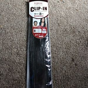 Model model Equal clip in hair extensions