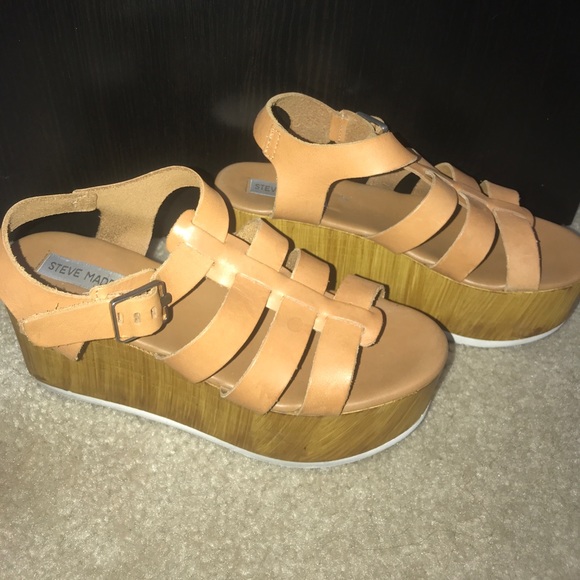 Steve madden Platforms - Picture 3 of 3