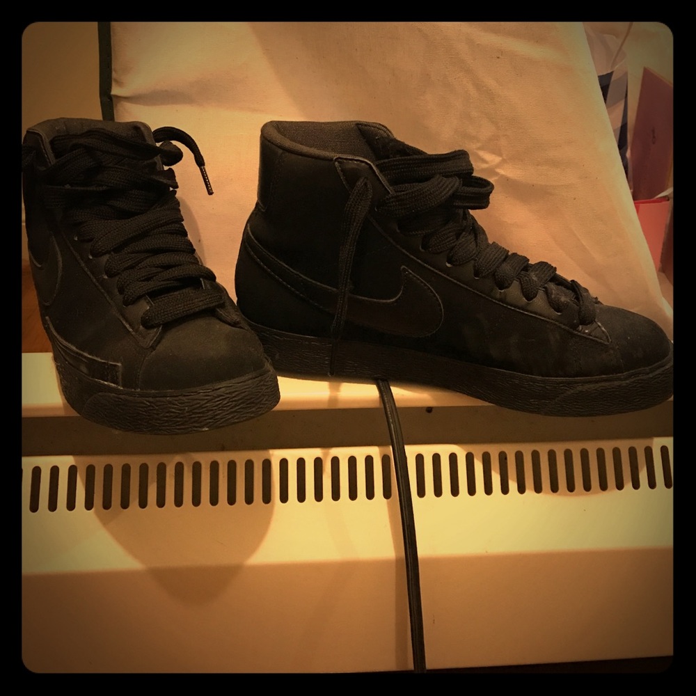 Nike blazers size 7.5