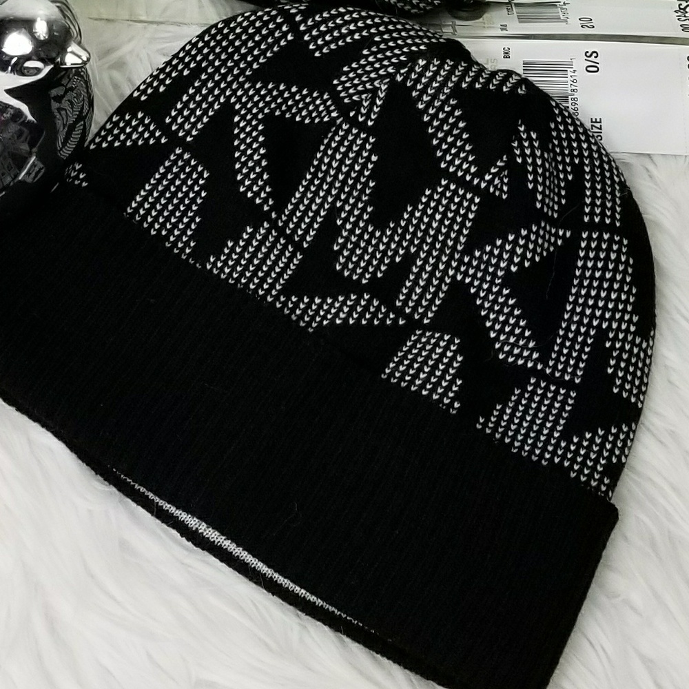 🔴LAST 1🔴 MICHAEL KORS BEANIE/HAT BLACK&WHITE - Picture 4 of 4