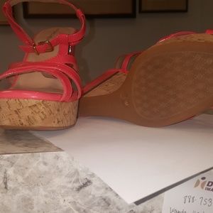 Antonio Melani wedges