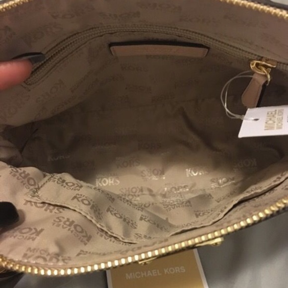 MICHAEL KORS SATCHEL - Picture 5 of 5