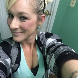 Meet your Posher, Yolanda