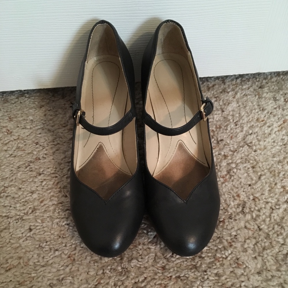 Black heels!