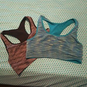 2 sports bras