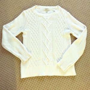 Whtie cable knit fall sweater