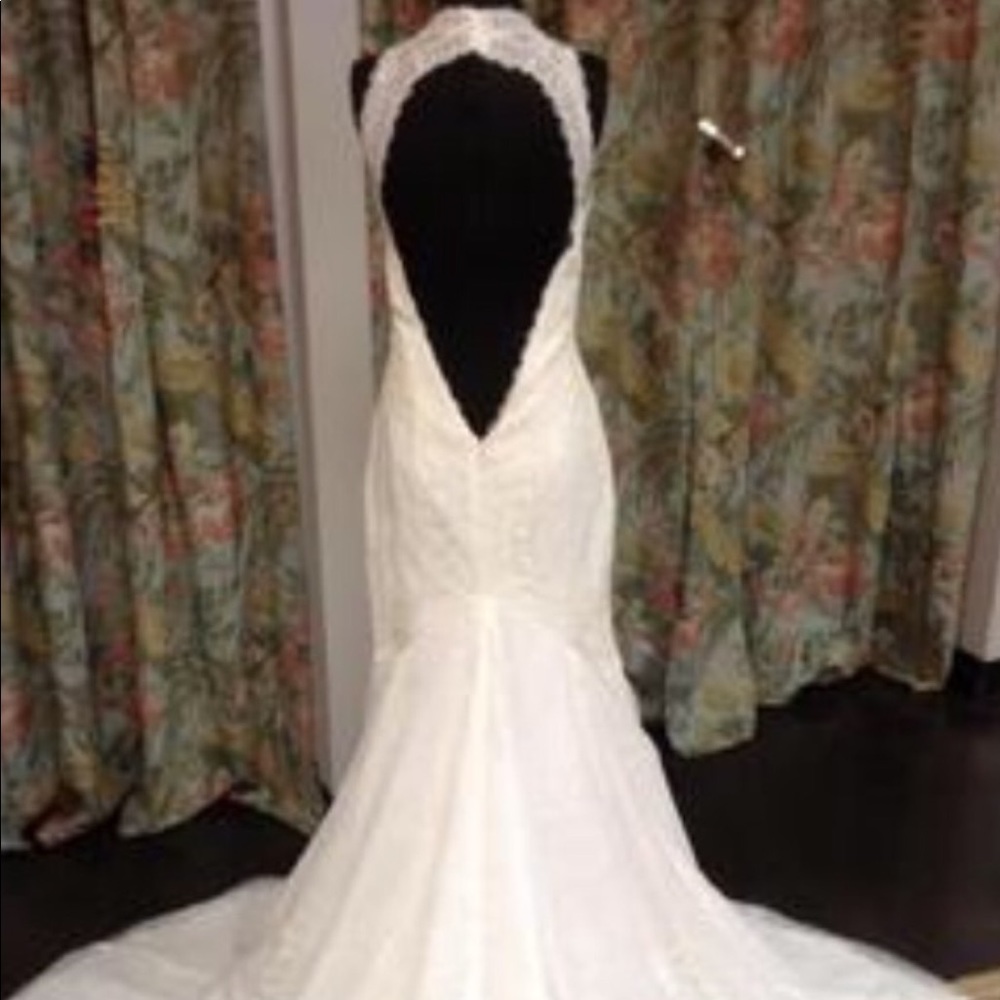 San Patrick Wedding Dress - Picture 7 of 7