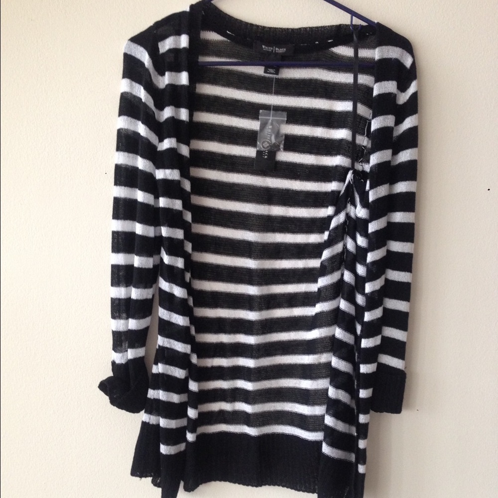 WHITE HOUSE BLACK MARKET sweater 🍄