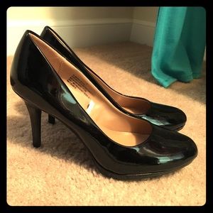 Patent black heels! Never used!