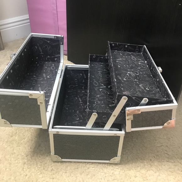 Modella Make-up box! - Picture 2 of 2