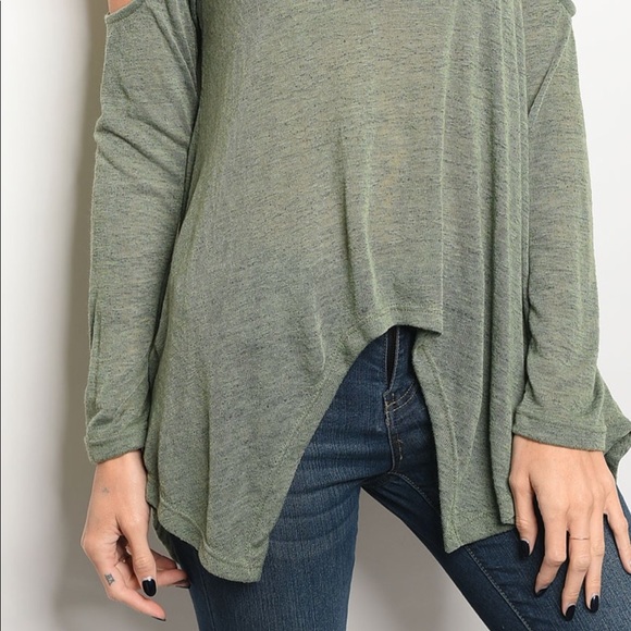 🎉SALE🎉✨Olive Cold Shoulder Top✨ - Picture 2 of 3
