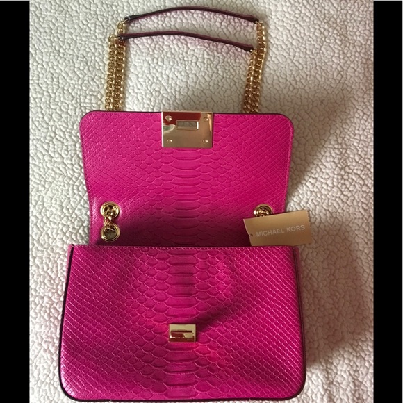 🆕🎉Michael Kors🎉 - Picture 3 of 4