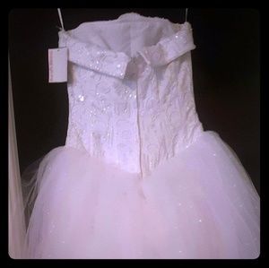 David's Bridal White Wedding Gown Dress