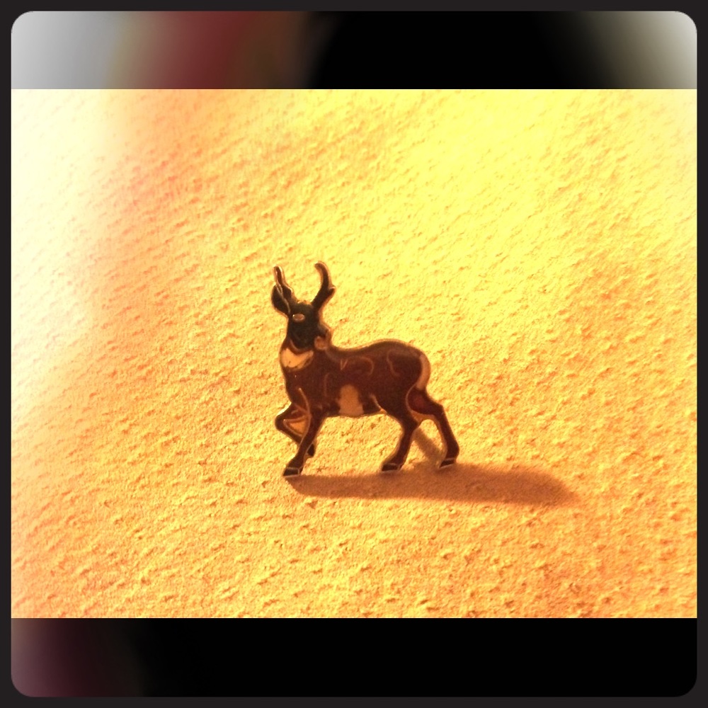BUNDLE ME! Vintage Deer Elk Lapel Enamel Hat Pin