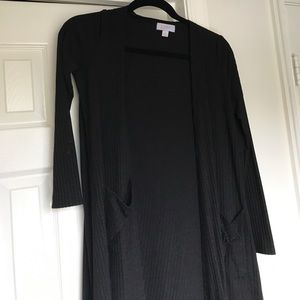 Solid black small Sarah