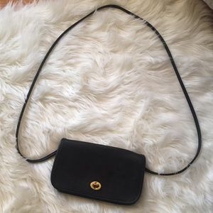 Vintage leather crossbody bag