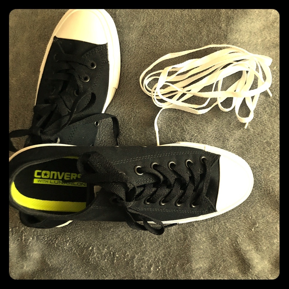Black and white all star converse
