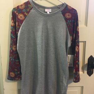 BNWT Small LuLaRoe Randy Shirt